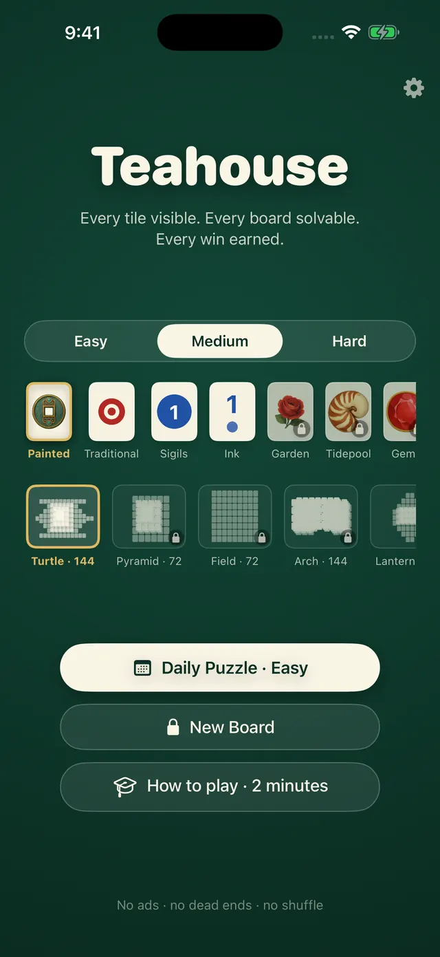 The table: pick a layout and a difficulty, or play the day's puzzle